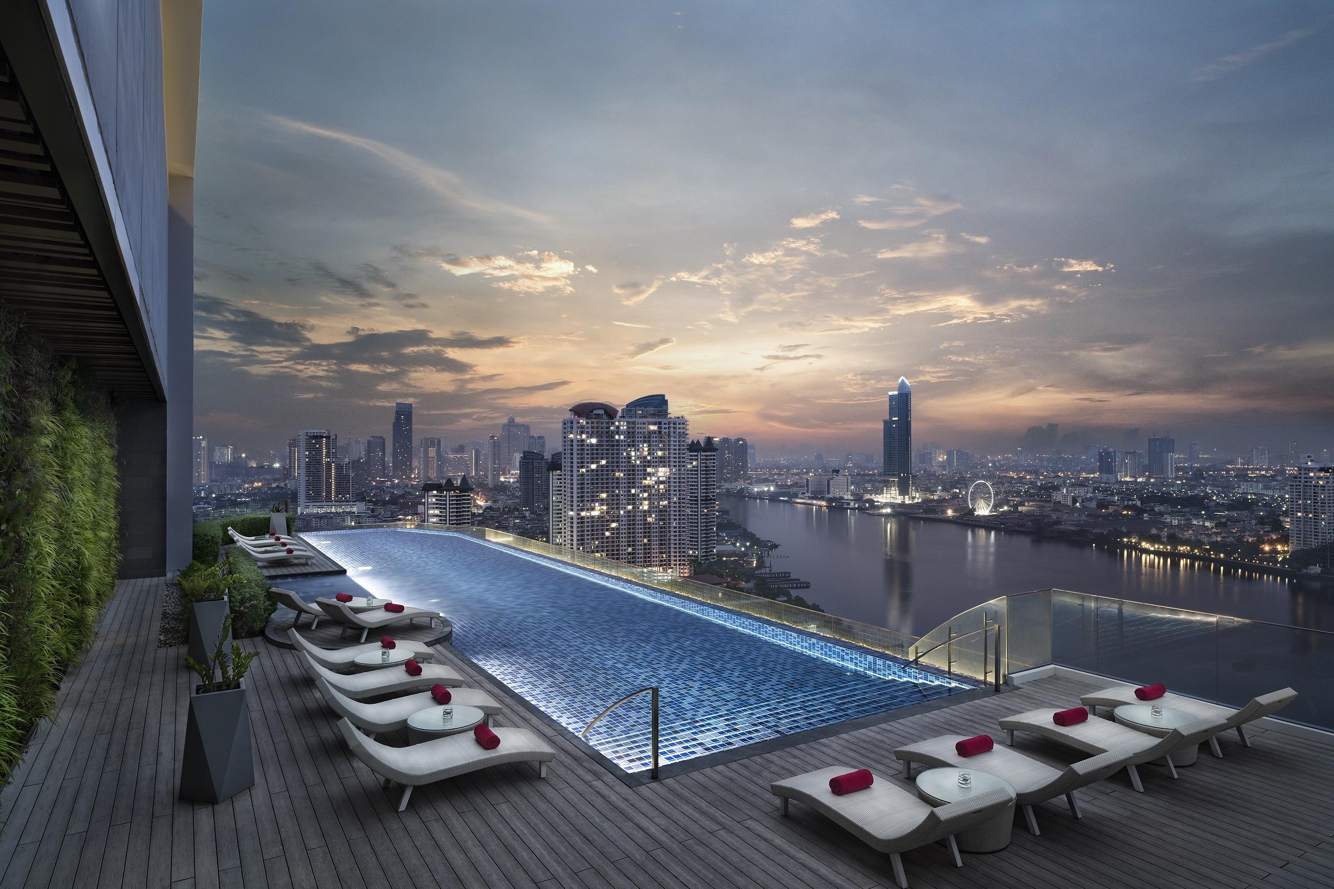 Avani Plus Riverside Bangkok Hotel -SHA Certified Buitenkant foto